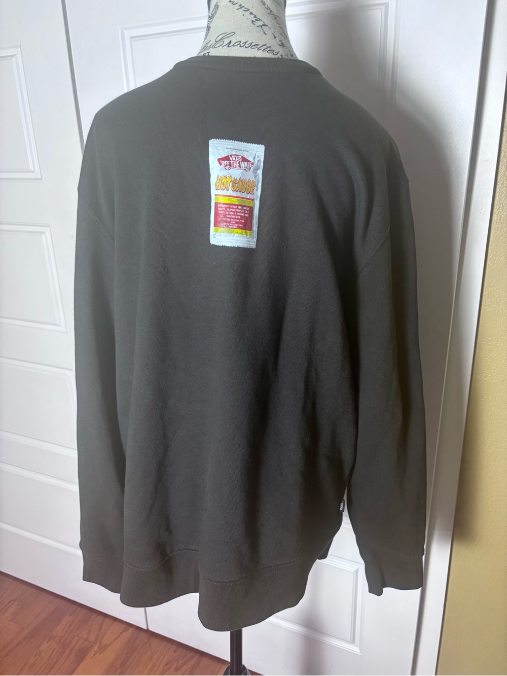 Black Crewneck Sweatshirt with Patch  - VANS - hot sauce rare - men’s large